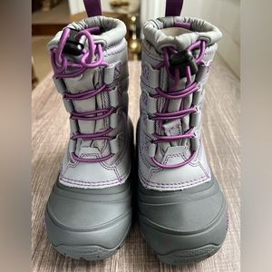 NWB The North Face Youth Alpenglow IV Size 10